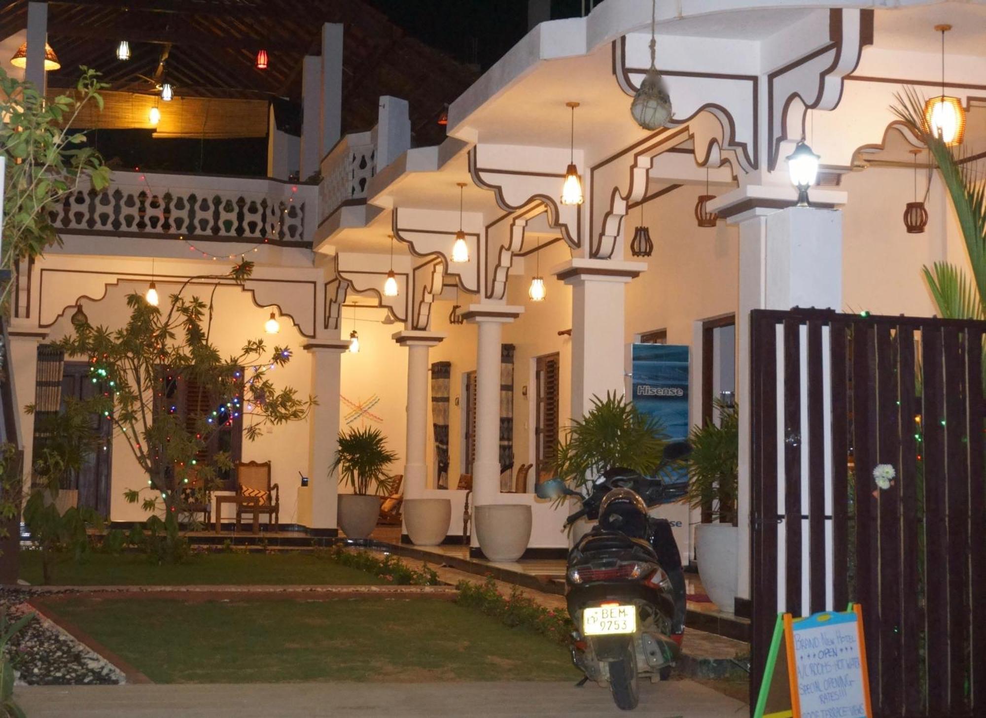 Sunset View Beach Hotel Arugam Bay Luaran gambar